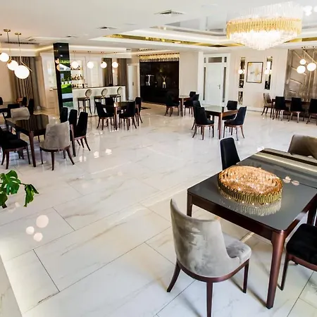 Bialy Dom Hotel 3*